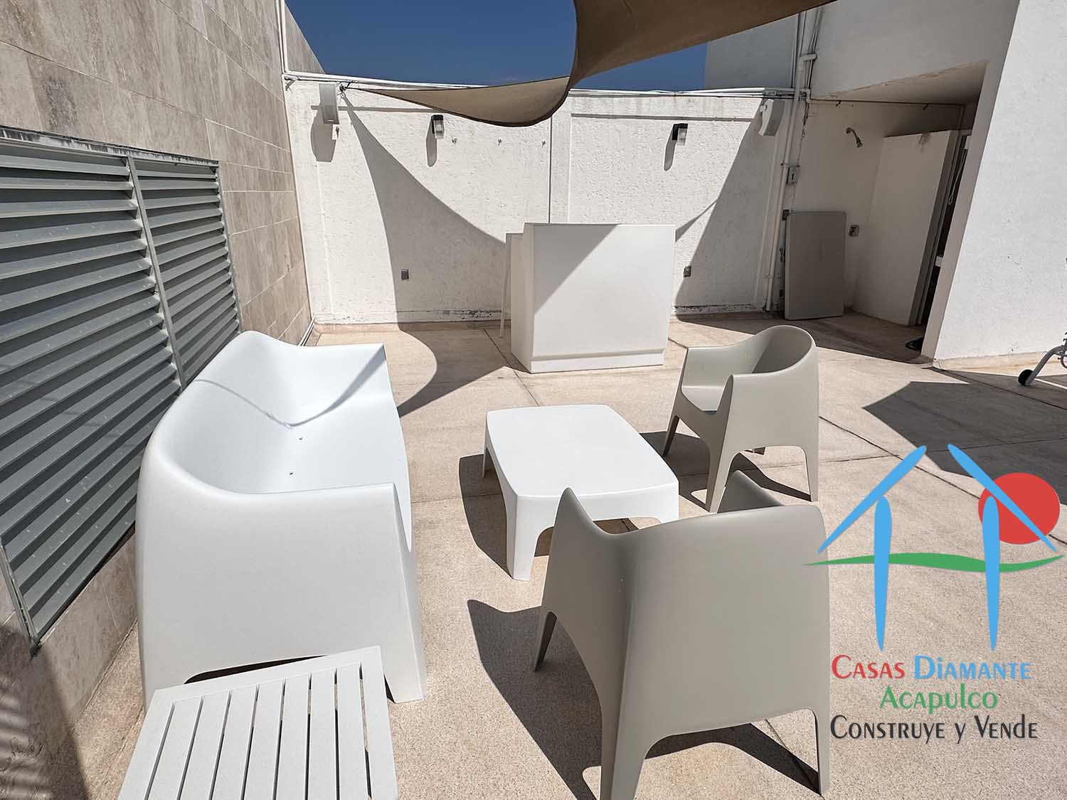 Cyan T1 PH C1  - Roof Garden 1